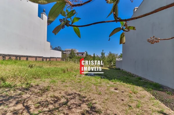 Terreno a venda no Bairro Guarujá em Porto Alegre