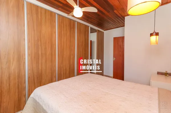 Casa  2 dormitórios a venda no Bairro Hípica em Porto Alegre