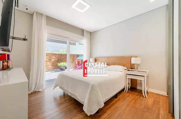 Apartamento 4 dormitórios a venda no Bairro Três Figueiras em Porto Alegre