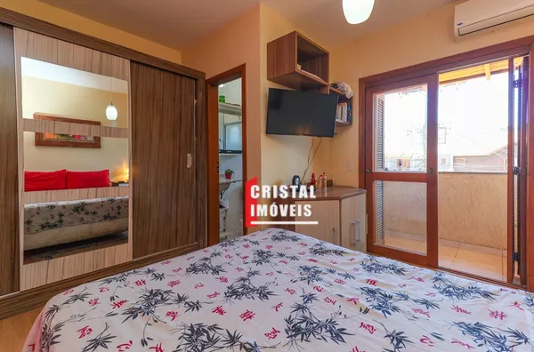 Casa 2 dormitórios a venda no Bairro Vila Nova em Porto Alegre