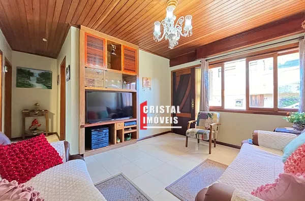 Casa 2 dormitórios a venda no Bairro Vila Nova em Porto Alegre