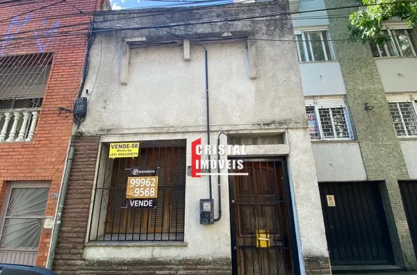 Casa 4 dormitórios a venda no Centro Histórico em Porto Alegre