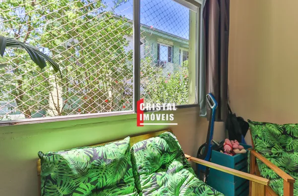 Apartamento 2 dormitórios a venda no Bairro Camaquã em Porto Alegre