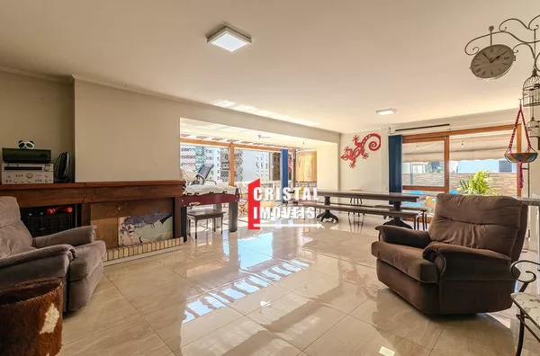 Cobertura 3 dormitórios a venda no Bairro Petrópolis em Porto Alegre