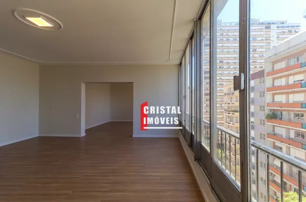 Apartamento 3 dormitórios a venda no Centro histórico em Porto Alegre