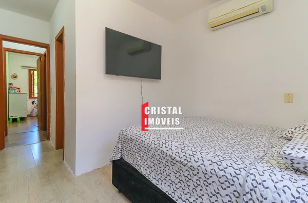 Casa 3 dormitórios a venda no Bairro Hípica em Porto Alegre