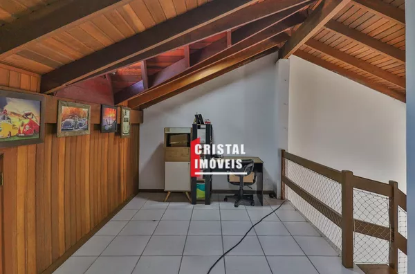 Casa 3 dormitórios a venda no Bairro Hípica em Porto Alegre