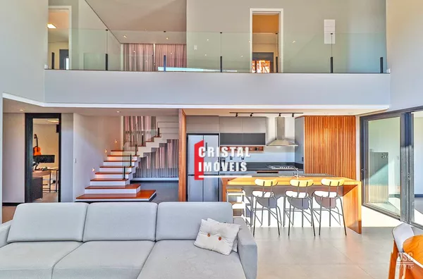 Casa em condomínio 5 dormitórios a venda no Bairro Vila Nova em Porto Alegre