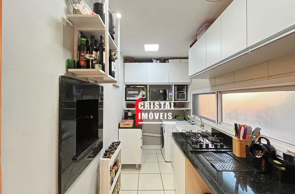 Apartamento 2 dormitórios a venda no Bairro Camaquã em Porto Alegre
