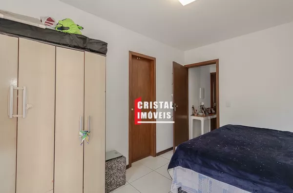 Casa 3 dormitórios a venda no Bairro Guarujá em Porto Alegre