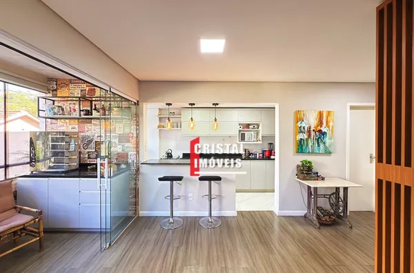 Apartamento 2 dormitórios com vaga a venda no bairro Teresópolis em Porto Alegre