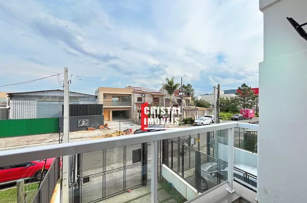 Casa 3 dormitórios a venda no Bairro Hípica em Porto Alegre