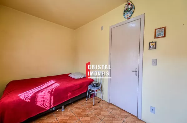 Casa em Condomínio 2 dormitórios a venda no Bairro Hípica em Porto Alegre