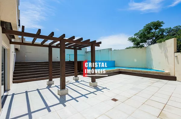 Apartamento 2 dormitórios com vaga a venda no Bairro Cavalhada em Porto Alegre