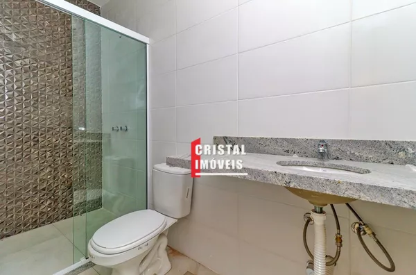 Casa 3 dormitórios com vaga a venda no Bairro Ipanema em Porto Alegre