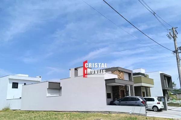 Terreno a venda no Bairro Hípica em Porto Alegre