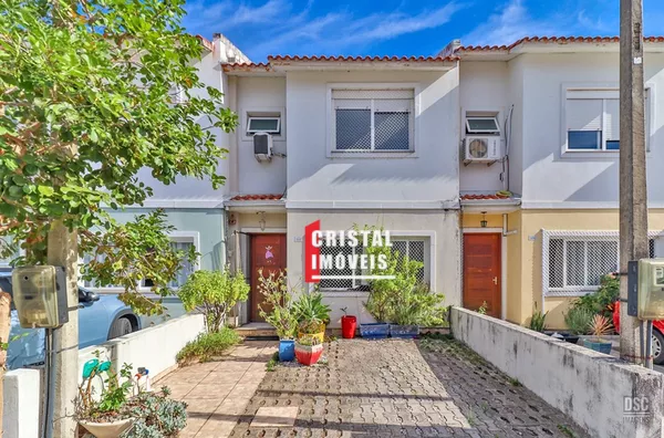 Casa em Condomínio 3 dormitórios a venda no Bairro Hípica em Porto Alegre