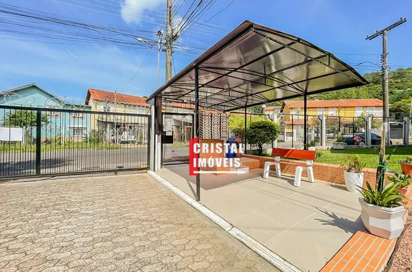 Casa em Condomínio  2 dormitórios com vaga a venda no Bairro Aberta dos Morros em Porto Alegre