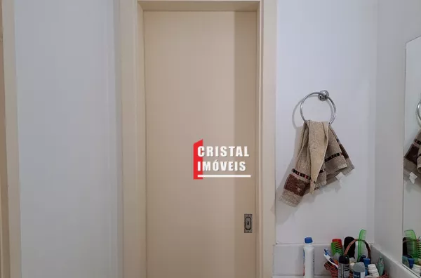 Casa 4 dormitórios a venda no Bairro Cristal em Porto Alegre