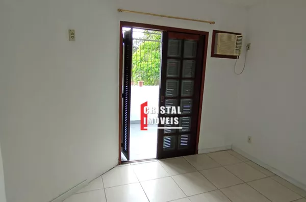 Cobertura 2 dormitórios a venda no Bairro Cristal em Porto Alegre | Edifício Safira