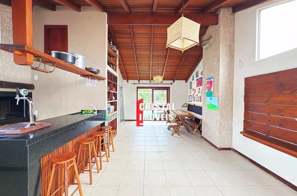 Casa em Condomínio  