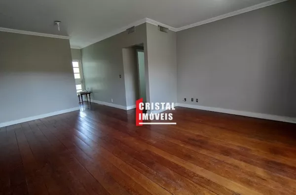 Casa 3 dormitórios com Suíte e piscina  no Bairro Cristal