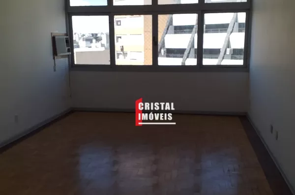 Ótimo 3 dormitórios com suite e sacadão ao lado Largo Açorianos