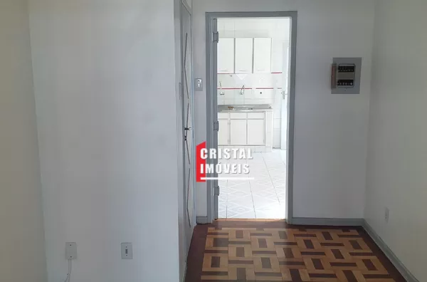 Ótimo 3 dormitórios com suite e sacadão ao lado Largo Açorianos