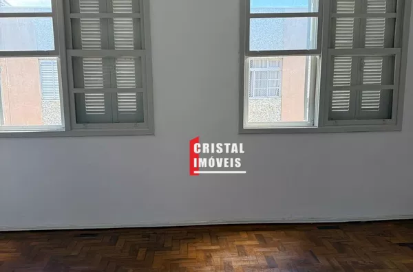 Apartamento 2 dormitórios para venda no Bairro Medianeira em Porto Alegre