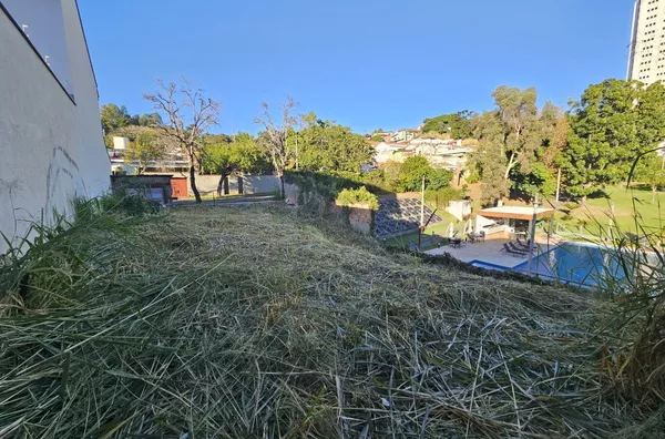 Terreno em localização privilegiada no Jardim Silvana! Amparo-SP