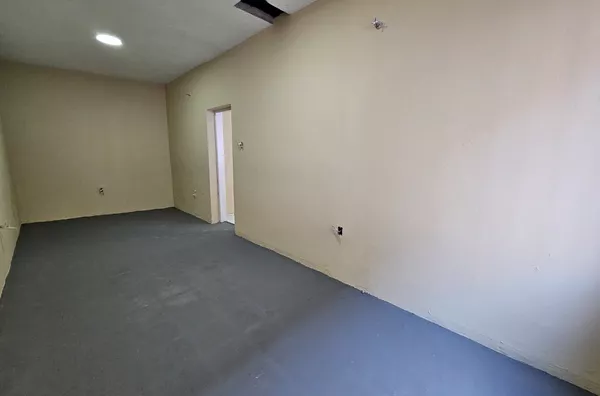 Imóvel comercial próximo à rua Treze de Maio! Amparo/SP