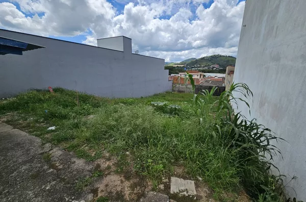 Terreno comercial / residencial em excelente localização na Av. Europa! Amparo-SP