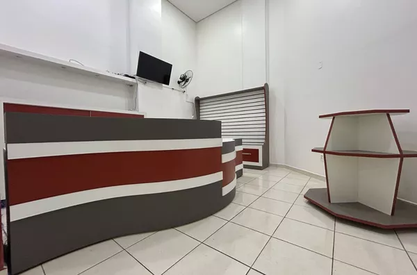 Sala comercial em galeria para aluguel,  Centro, Amparo
