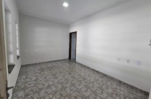 Excelente casa c/ 3 quarto(s), no Jd. Santana! Amparo/SP