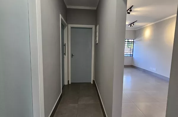 IMOVEL COMERCIAL PARA LOCACAO! C/ 06 salas. 