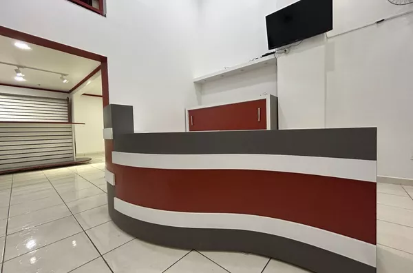 Sala comercial em galeria para aluguel,  Centro, Amparo