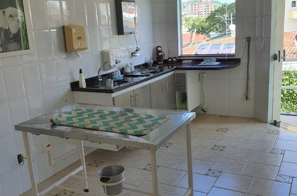 Prédio comercial e residencial para venda-Centro-Serra Negra