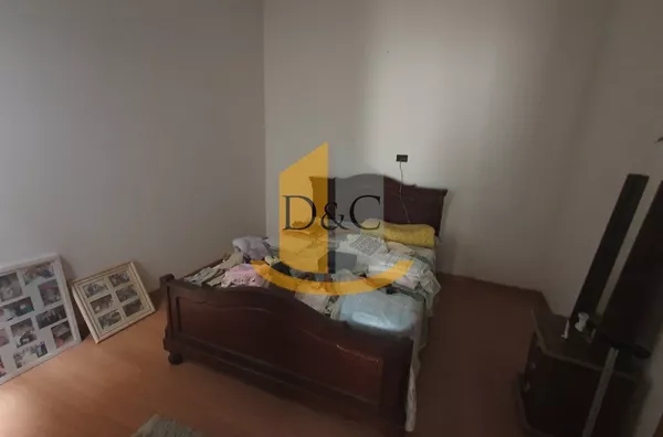 Casa com saída para 2 ruas no Centro! Amparo/SP