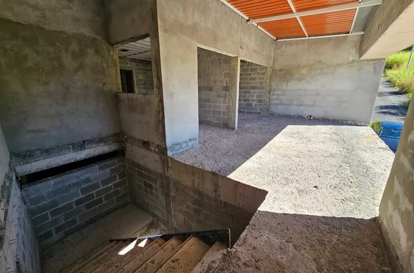 Casa em fase de acabamento no Jardim São Roberto! Amparo-SP