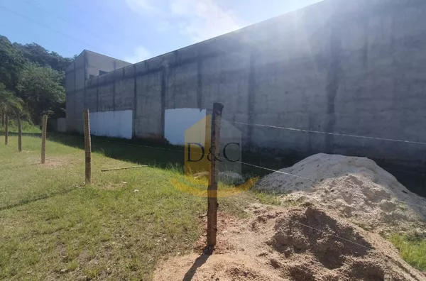 Terreno comercial no Jardim Camandocaia! 510m² 