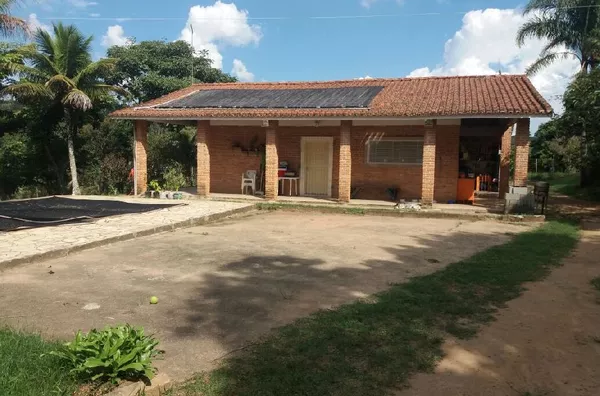 Sítio com granjas montadas em Pedreira-SP! 