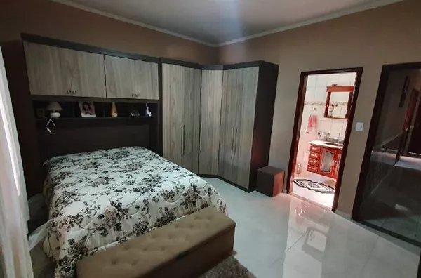 Casa ampla no Jd. Moreirinha (com edícula no fundo)!