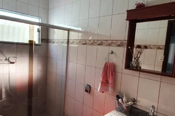 Casa ampla no Jd. Moreirinha (com edícula no fundo)!