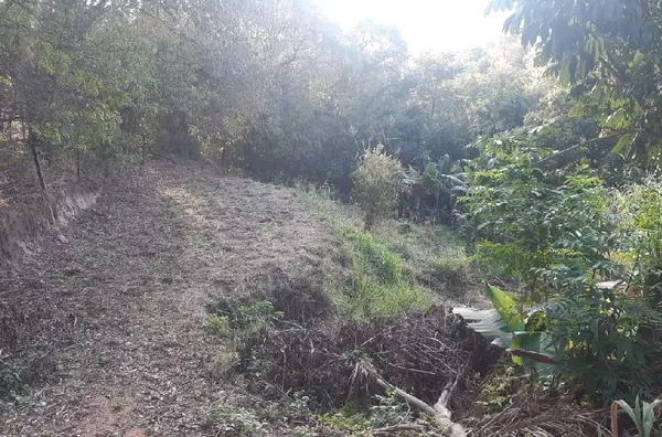 Chácara com 1.700 m2 no Pq. do Sol!