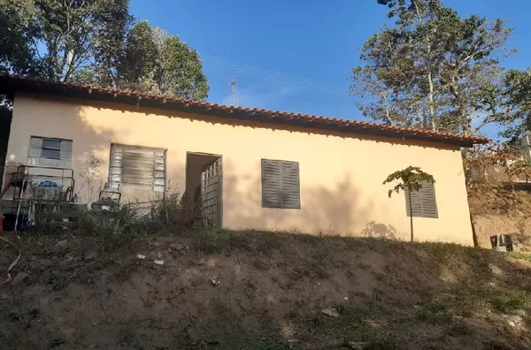 Chácara com 1.700 m2 no Pq. do Sol!