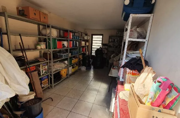 Casa muito ampla no Centro! OPORTUNIDADE