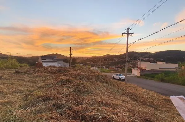 Ótimo terreno no Terras de Monte Alegre