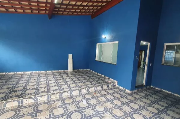 Casa à venda no Pq. Modelo!