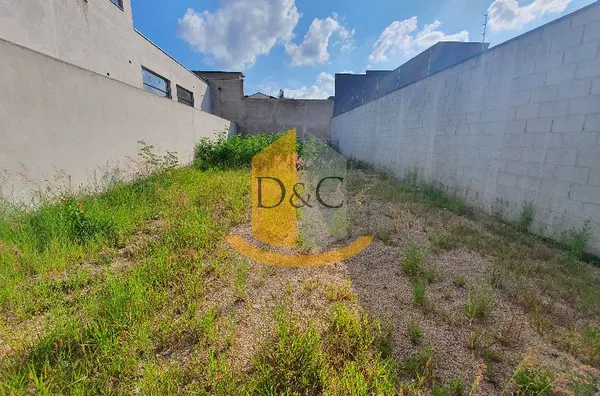 OPORTUNIDADE- Terreno em rua com grande potencial comercial no Centro! 