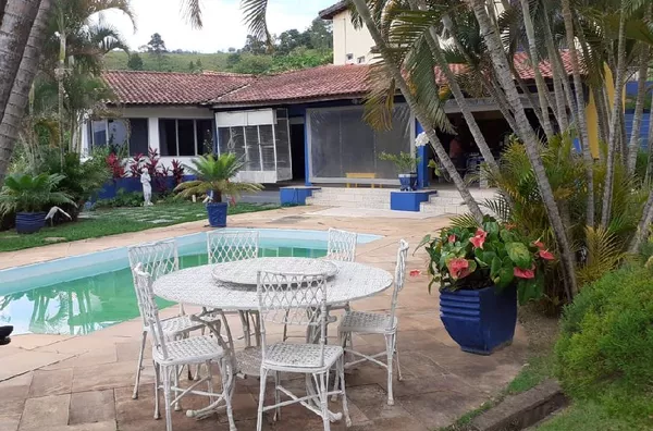 Linda casa no Cond. Orypaba! 